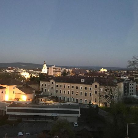 Bel Appartement Renove, Spacieux Et Lumineux Bourg-en-Bresse Exteriör bild